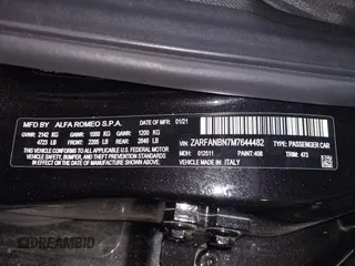 2021 Alfa Romeo Giulia Ti z VIN ZARFANBN7M7644482, wystawiony jako IAAI lot #42502199 z przebiegiem 27 962 mil mil oraz . Historia ofert i sprzedaży dostępna na DreamBid. Obrazek 9.