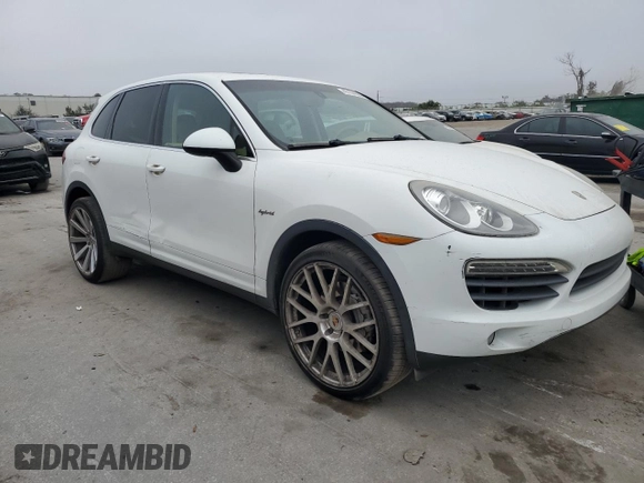 2014 Porsche Cayenne S Hybrid с VIN WP1AE2A25ELA50298, выставлен на аукционе Copart как лот 43164295 с пробегом 122 133 миль миль и Чистый • Clean title. История ставок и продаж доступна на DreamBid. Изображение 4.