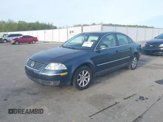 2004 Volkswagen Passat GLS z VIN WVWPD63B34P207546, wystawiony jako IAAI lot #42088512 z przebiegiem 302 909 mil mil oraz . Historia ofert i sprzedaży dostępna na DreamBid. Obrazek 2.