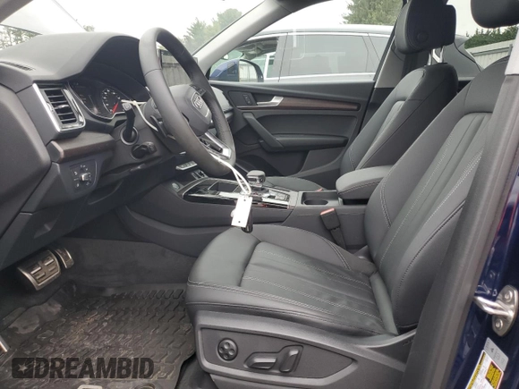 2024 Audi Q5 Premium with VIN WA1ABAFYXR2033441, listed as a Copart auction lot 72028114 with 4,223 mi miles and Salvage Title. Bid and sale history available at carsss.com. Image 7.