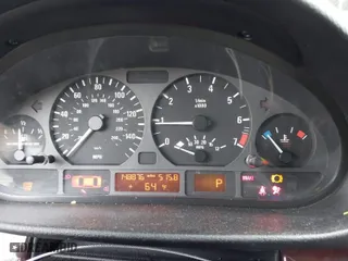 2005 BMW 3 Series 325i with VIN WBAAZ33415KW79070, listed as a IAAI auction lot 41708871 with 148,876 mi miles. Bid and sale history available at carsss.com. Image 7.