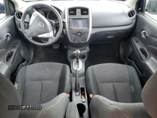 2019 Nissan Versa SV z VIN 3N1CN7AP8KL864080, wystawiony jako Copart lot #55659895 z przebiegiem 107 552 mil mil oraz Szkoda całkowita • Salvage title. Historia ofert i sprzedaży dostępna na DreamBid. Obrazek 8.
