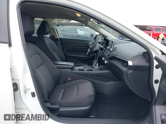 2020 Nissan Altima S with VIN 1N4BL4BVXLC139349, listed as a IAAI auction lot 41503655 with 110,058 mi miles and . Bid and sale history available at DreamBid. Image 5.