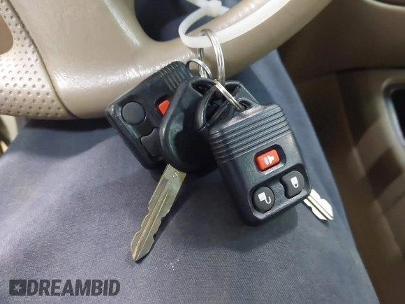 2005 Ford Escape XLT with VIN 1FMYU03115KA29039, listed as a IAAI auction lot 42159988 with 240,047 mi miles and . Bid and sale history available at DreamBid. Image 11.