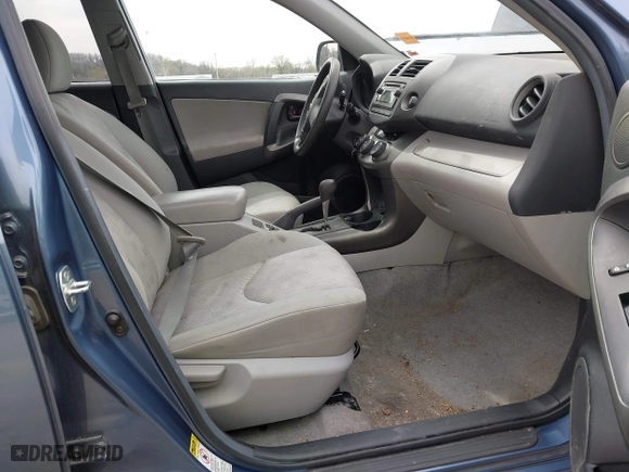 2012 Toyota RAV4 with VIN 2T3ZF4DV2CW130333, listed as a IAAI auction lot 41844608 with 196,124 mi miles. Bid and sale history available at carsss.com. Image 5.