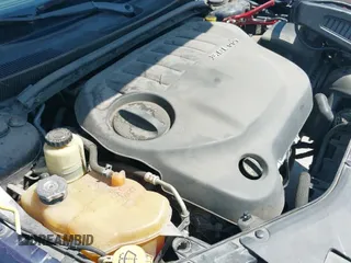 2014 Chrysler 200 LX z VIN 1C3CCBAG3EN152400, wystawiony jako IAAI lot #43136359 z przebiegiem 106 065 mil mil oraz . Historia ofert i sprzedaży dostępna na DreamBid. Obrazek 13.