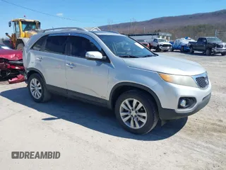 2011 Kia Sorento EX with VIN 5XYKUDA28BG104771, listed as a IAAI auction lot 41875456 with 137,340 mi miles. Bid and sale history available at carsss.com. Image 1.