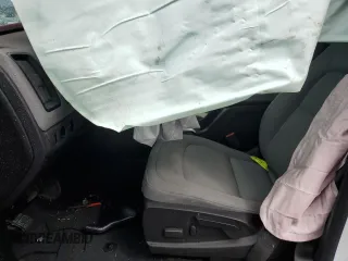 2019 Chevrolet Colorado 4WD LT z VIN 1GCGTCEN6K1319086, wystawiony jako Copart lot #51813825 z przebiegiem Nie podano mil oraz Szkoda całkowita • Salvage title. Historia ofert i sprzedaży dostępna na DreamBid. Obrazek 7.