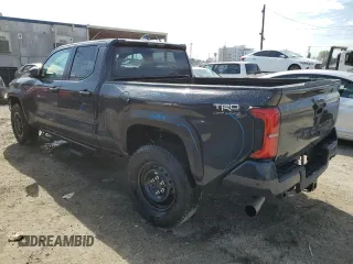 2025 Toyota Tacoma SR with VIN 3TMLB5JNXSM095729, listed as a Copart auction lot 46190185 with 921 mi miles and Salvage Title. Bid and sale history available at DreamBid. Image 2.