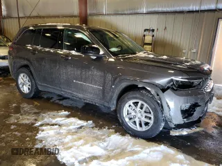 2024 Jeep Grand Cherokee Laredo X with VIN 1C4RJHAG2RC123051, listed as a Copart auction lot 45564825 with 9,292 mi miles and Salvage Title. Bid and sale history available at carsss.com. Image 4.