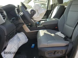 2024 Toyota Sequoia SR5 with VIN 7SVAAABA4RX041139, listed as a Copart auction lot 73237084 with 4,742 mi miles and Salvage Title. Bid and sale history available at carsss.com. Image 7.