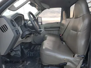 2008 Ford F-350 z VIN 1FDWF36508EC42956, wystawiony jako Copart lot #87328834 z przebiegiem 161 790 mil mil oraz Szkoda całkowita • Salvage title. Historia ofert i sprzedaży dostępna na DreamBid. Obrazek 7.