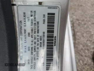 2001 Volvo V40 z VIN YV1VW29581F738166, wystawiony jako Copart lot #86166264 z przebiegiem 83 518 mil mil oraz Tytuł czysty. Historia ofert i sprzedaży dostępna na DreamBid. Obrazek 12.