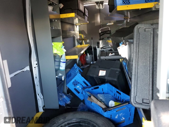 2022 Ford E-Transit Cargo z VIN 1FTBW3XKXNKA30408, wystawiony jako Copart lot #67506013 z przebiegiem 20 228 mil mil oraz . Historia ofert i sprzedaży dostępna na DreamBid. Obrazek 10.