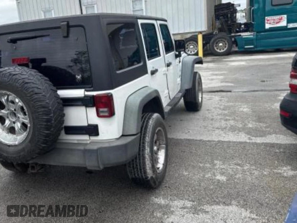 2013 Jeep Wrangler Unlimited Sport with VIN 1C4BJWDG6DL582321, listed as a Copart auction lot 61109125 with 182,953 mi miles and Clean title. Bid and sale history available at DreamBid. Image 4.
