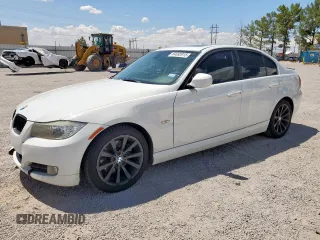 2011 BMW 3 Series 328i with VIN WBAPH5G52BNM82088, listed as a Copart auction lot 64692915 with 158,599 mi miles and Clean title. Bid and sale history available at DreamBid. Image 1.