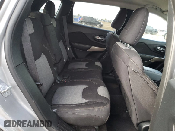 2018 Jeep Cherokee Latitude z VIN 1C4PJMCX2JD532405, wystawiony jako Copart lot #54792835 z przebiegiem 125 225 mil mil oraz Szkoda całkowita • Salvage title. Historia ofert i sprzedaży dostępna na DreamBid. Obrazek 11.
