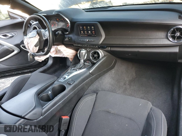 2021 Chevrolet Camaro 1LS with VIN 1G1FB1RX0M0104819, listed as a Copart auction lot 38442783 with 42,139 mi miles. Bid and sale history available at carsss.com. Image 8.