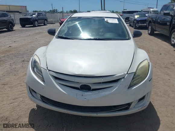 2011 Mazda Mazda6 i Touring with VIN 1YVHZ8CHXB5M02696, listed as a IAAI auction lot 41959003 with 164,755 mi miles. Bid and sale history available at carsss.com. Image 12.