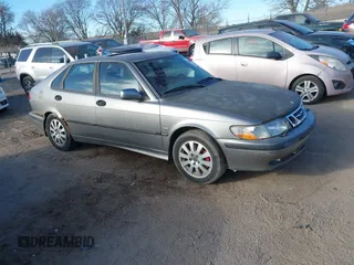 2001 Saab 9-3 z VIN YS3DF55K812052949, wystawiony jako IAAI lot #41059347 z przebiegiem 237 437 mil mil oraz . Historia ofert i sprzedaży dostępna na DreamBid. Obrazek 1.