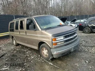 1996 Chevrolet Chevy Van z VIN 1GBFG15M1T1001653, wystawiony jako Copart lot #84589274 z przebiegiem Nie podano mil oraz Nie do naprawy • Non repairable. Historia ofert i sprzedaży dostępna na DreamBid. Obrazek 12.