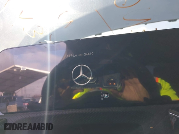 2021 Mercedes-Benz CLA 45 AMG with VIN W1K5J5DB4MN206125, listed as a IAAI auction lot 40928985 with 34,410 mi miles and . Bid and sale history available at DreamBid. Image 7.