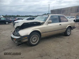 1987 BMW 3 Series 325iS with VIN WBAAA2300H3110188, listed as a Copart auction lot 74043434 with 118,582 mi miles and Salvage Title. Bid and sale history available at carsss.com. Image 1.