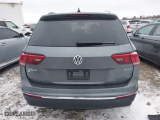 2020 Volkswagen Tiguan SE with VIN 3VV2B7AX7LM066135, listed as a IAAI auction lot 41349357 with 106,575 mi miles. Bid and sale history available at carsss.com. Image 16.