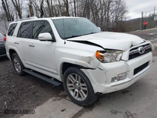2012 Toyota 4Runner SR5 with VIN JTEBU5JR8C5089567, listed as a IAAI auction lot 42000885 with 90,652 mi miles. Bid and sale history available at carsss.com. Image 1.