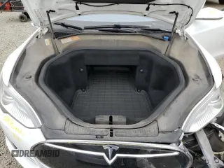 2013 Tesla Model S z VIN 5YJSA1DNXDFP21418, wystawiony jako Copart lot #59131655 z przebiegiem 106 428 mil mil oraz Szkoda całkowita • Salvage title. Historia ofert i sprzedaży dostępna na DreamBid. Obrazek 11.