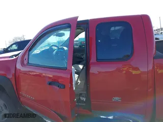 2012 Chevrolet Silverado 1500 LT with VIN 1GCRKSE75CZ138460, listed as a IAAI auction lot 42065032 with 1 mi miles. Bid and sale history available at carsss.com. Image 14.