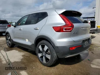 2019 Volvo XC40 Momentum z VIN YV4AC2HK4K2121194, wystawiony jako Copart lot #50720094 z przebiegiem 51 198 mil mil oraz Szkoda całkowita • Salvage title. Historia ofert i sprzedaży dostępna na DreamBid. Obrazek 2.