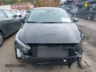 2023 Kia Forte LXS z VIN 3KPF24AD1PE642421, wystawiony jako IAAI lot #40528615 z przebiegiem 9 683 mil mil oraz . Historia ofert i sprzedaży dostępna na DreamBid. Obrazek 13.