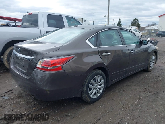 2015 Nissan Altima S z VIN 1N4AL3AP9FC107814, wystawiony jako IAAI lot #41653655 z przebiegiem 159 687 mil mil oraz . Historia ofert i sprzedaży dostępna na DreamBid. Obrazek 4.