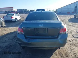 2008 Honda Accord EX-L z VIN 1HGCP36878A076085, wystawiony jako IAAI lot #42005576 z przebiegiem 199 602 mil mil oraz . Historia ofert i sprzedaży dostępna na DreamBid. Obrazek 16.