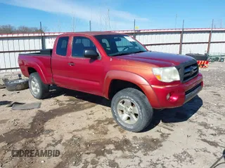 2008 Toyota Tacoma with VIN 5TEUU42N18Z534545, listed as a IAAI auction lot 41725129 with 155,225 mi miles and . Bid and sale history available at carsss.com. Image 1.