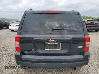 2015 Jeep Patriot High Altitude z VIN 1C4NJPFA7FD349976, wystawiony jako Copart lot #52503355 z przebiegiem 149 809 mil mil oraz Szkoda całkowita • Salvage title. Historia ofert i sprzedaży dostępna na DreamBid. Obrazek 6.