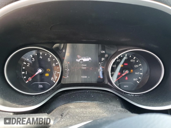 2020 Jeep Compass Limited with VIN 3C4NJDCBXLT221328, listed as a Copart auction lot 61133605 with 70,338 mi miles and Salvage title. Bid and sale history available at DreamBid. Image 9.