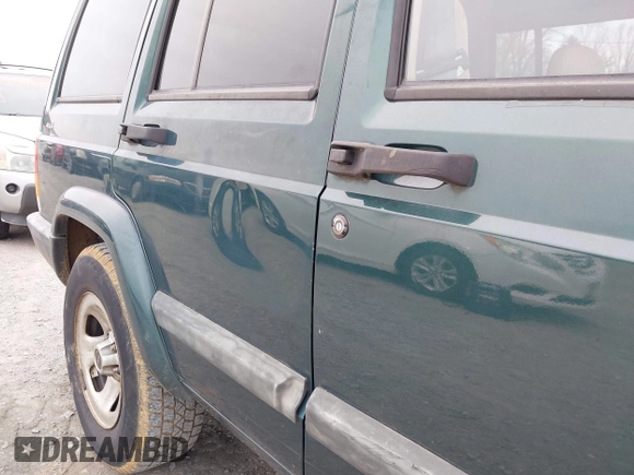 2001 Jeep Cherokee Sport with VIN 1J4FF48S51L561438, listed as a IAAI auction lot 41965207 with 222,868 mi miles and . Bid and sale history available at DreamBid. Image 15.