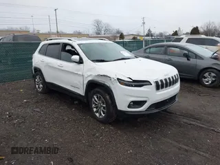 2021 Jeep Cherokee Latitude Lux with VIN 1C4PJMMX5MD133846, listed as a IAAI auction lot 41649737 with 145,382 mi miles and . Bid and sale history available at carsss.com. Image 1.