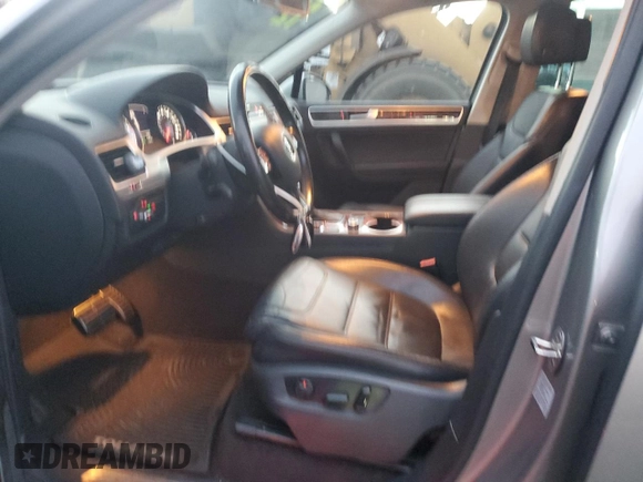2012 Volkswagen Touareg with VIN WVGFG9BPXCD004442, listed as a Copart auction lot 41466935 with 98,956 mi miles and Clean title. Bid and sale history available at DreamBid. Image 7.