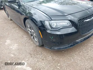 2018 Chrysler 300 S with VIN 2C3CCAGG9JH267796, listed as a IAAI auction lot 42126996 with 141,605 mi miles and . Bid and sale history available at DreamBid. Image 6.