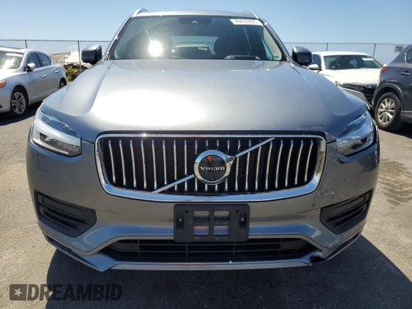 2020 Volvo XC90 Momentum with VIN YV4102CK6L1532037, listed as a Copart auction lot 48437895 with 57,018 mi miles and Clean Title. Bid and sale history available at carsss.com. Image 5.