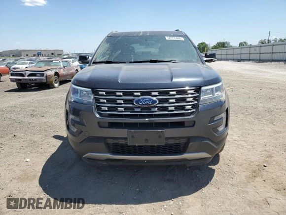 2017 Ford Explorer XLT z VIN 1FM5K8DH4HGD75290, wystawiony jako Copart lot #56290465 z przebiegiem 75 910 mil mil oraz Szkoda całkowita • Salvage title. Historia ofert i sprzedaży dostępna na DreamBid. Obrazek 5.