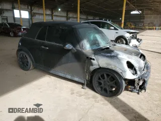 2007 MINI Convertible S z VIN WMWRH335X7TL94590, wystawiony jako Copart lot #49094295 z przebiegiem Nie podano mil oraz Szkoda całkowita • Salvage title. Historia ofert i sprzedaży dostępna na DreamBid. Obrazek 4.