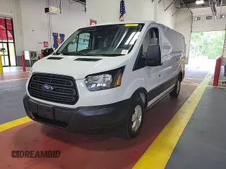 2019 Ford Transit z VIN 1FTYE1YM9KKA69150, wystawiony jako IAAI lot #42723249 z przebiegiem 226 890 mil mil oraz . Historia ofert i sprzedaży dostępna na DreamBid. Obrazek 2.