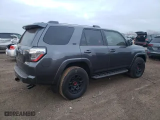 2022 Toyota 4Runner SR5 with VIN JTEEU5JR8N5273276, listed as a Copart auction lot 69159112 with 0 mi miles and Salvage Title. Bid and sale history available at carsss.com. Image 3.