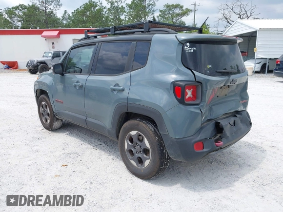 2017 Jeep Renegade Deserthawk z VIN ZACCJBCBXHPF82004, wystawiony jako IAAI lot #42027598 z przebiegiem Nie podano mil oraz . Historia ofert i sprzedaży dostępna na DreamBid. Obrazek 3.
