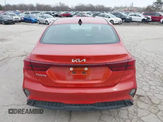 2022 Kia Forte LXS z VIN 3KPF24AD2NE468128, wystawiony jako IAAI lot #41939344 z przebiegiem 13 305 mil mil oraz . Historia ofert i sprzedaży dostępna na DreamBid. Obrazek 17.