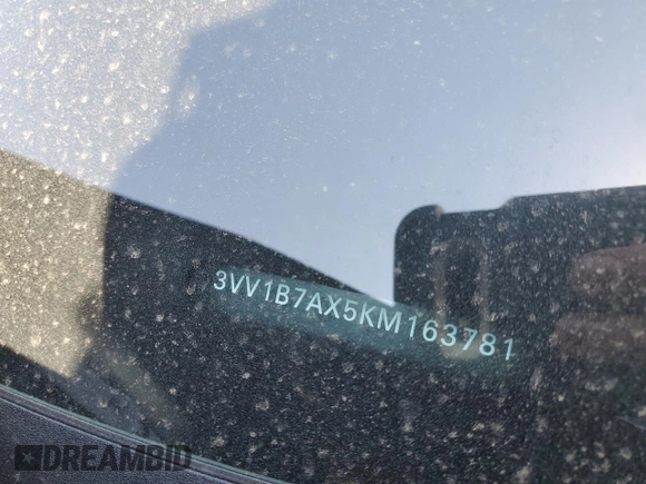 2019 Volkswagen Tiguan S z VIN 3VV1B7AX5KM163781, wystawiony jako Copart lot #53992325 z przebiegiem 81 585 mil mil oraz Szkoda całkowita • Salvage title. Historia ofert i sprzedaży dostępna na DreamBid. Obrazek 13.